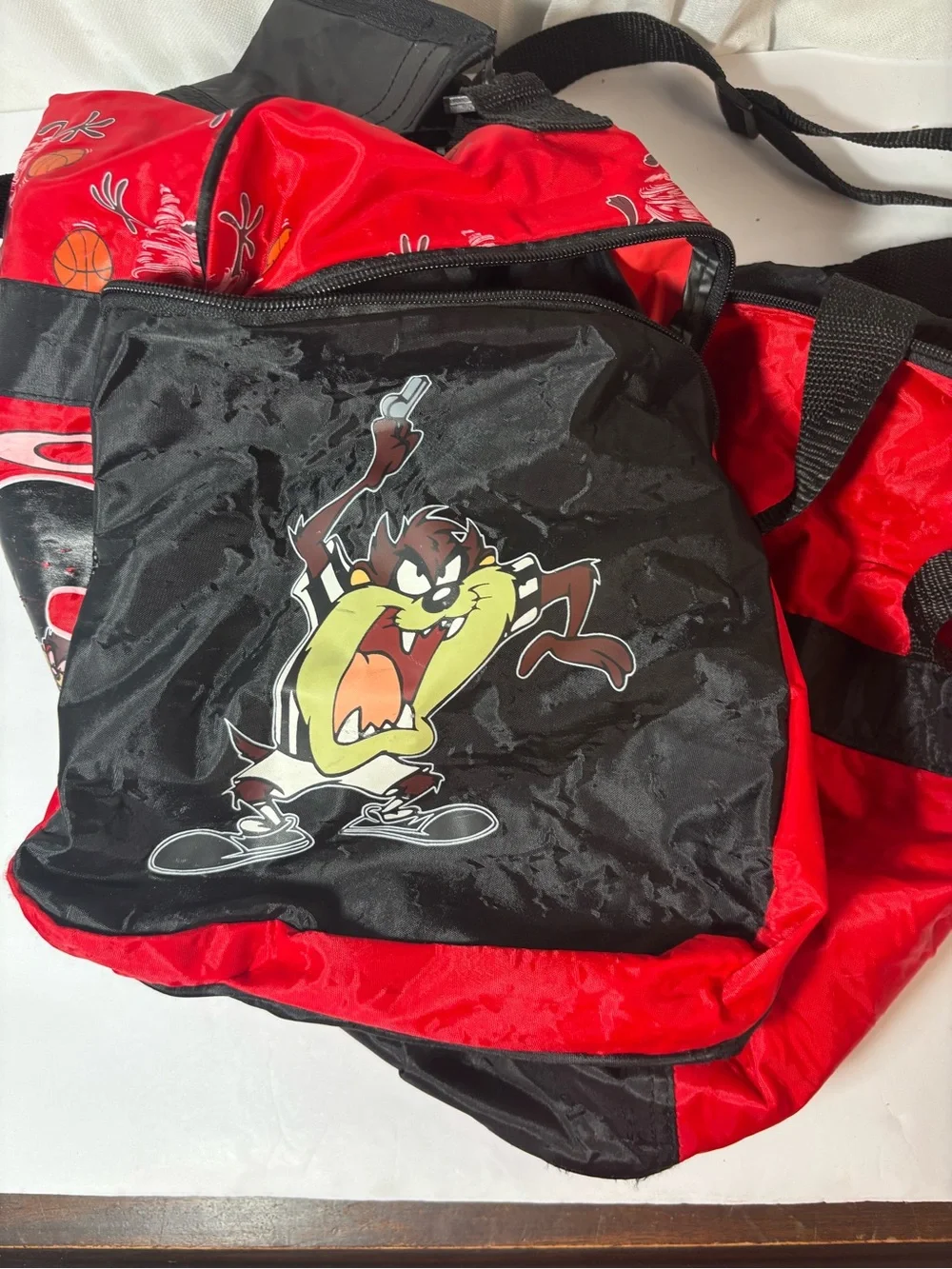 Looney Tunes Taz 1998 Chicago Bulls Red and Black Duffle bag
